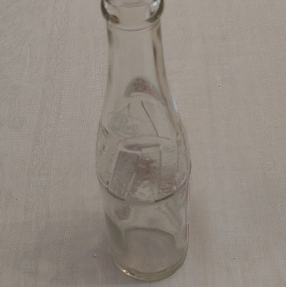 Vintage Pepsi Bottle Collectable - Picture 5 of 12